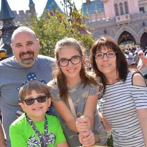 Meet your Posher, Lisa